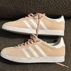 Peach Adidas Gazelle